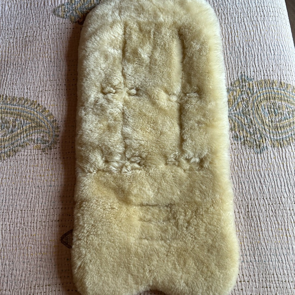Cream Sheepskin Stroller Liner, Minidoka